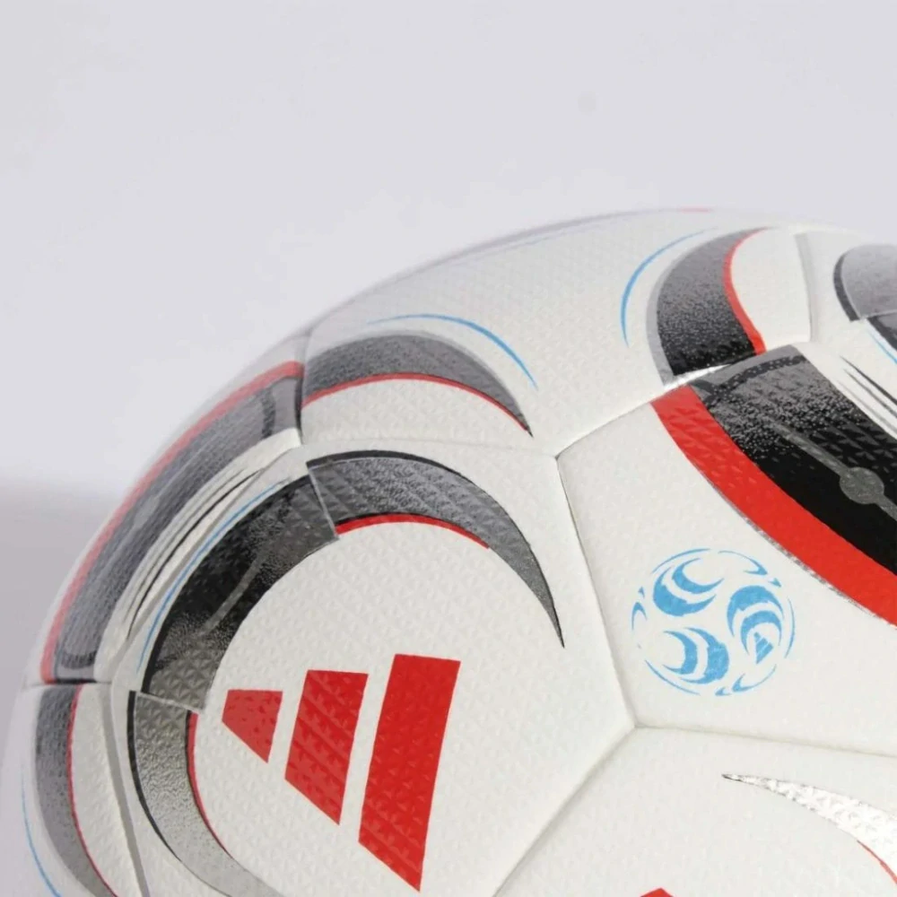 Fotbalový míč adidas Tiro Pro